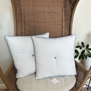 Serena and Lily Lido pillow X2